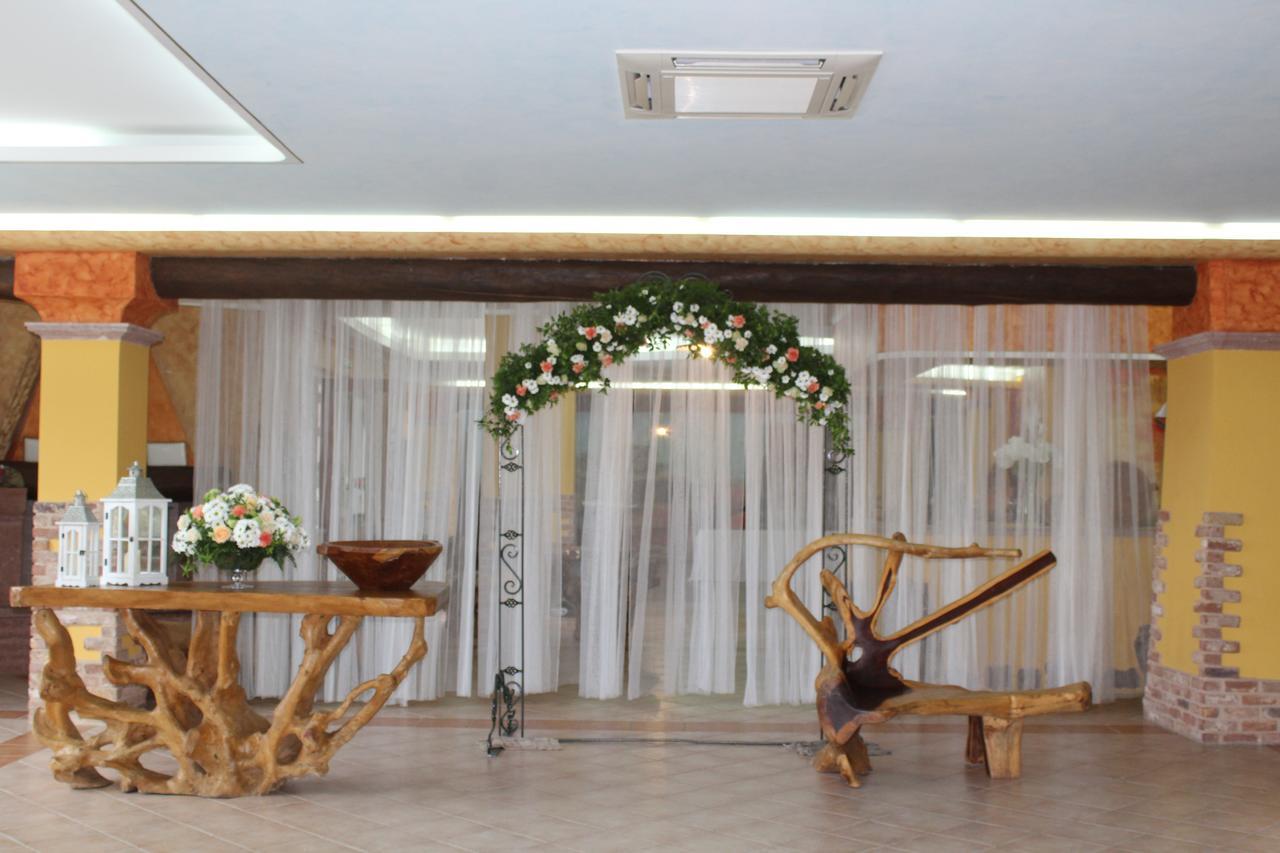 Le Tre Rose Hotel Bono  ภายนอก รูปภาพ